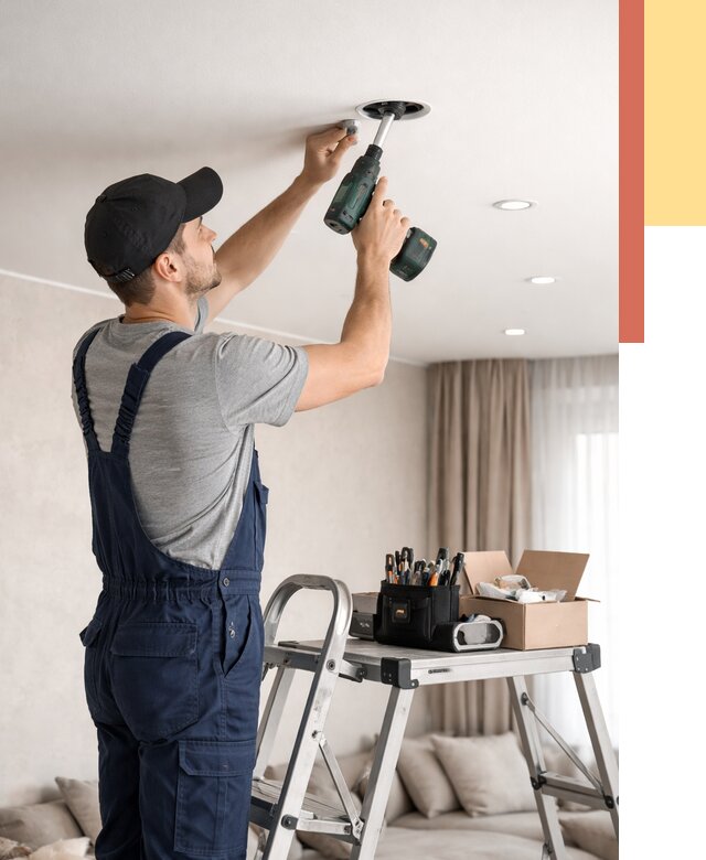 Установка и монтаж точечных светильников в натяжной потолок в Урюпинске от 1854 руб. | ОТДЕЛОЧНИК-Рюп